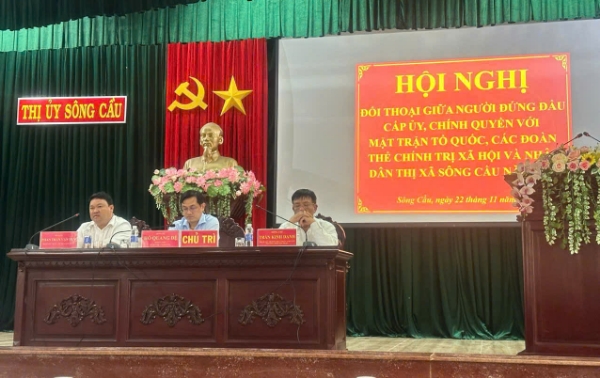 Hình ảnh cho bài viết Sông Cầu: Đối thoại giữa người đứng đầu cấp ủy, chính quyền với Mặt trận Tổ quốc, các đoàn thể chính trị - xã hội và Nhân dân